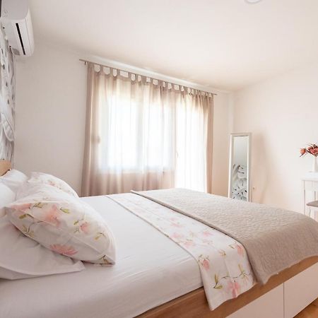 Villa Apartments Duje Kaštela Zewnętrze zdjęcie