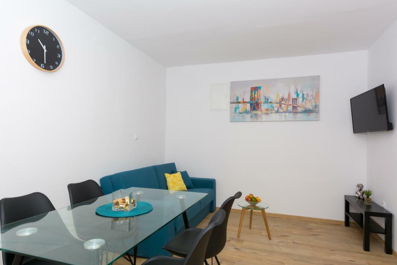Villa Apartments Duje Kaštela Zewnętrze zdjęcie