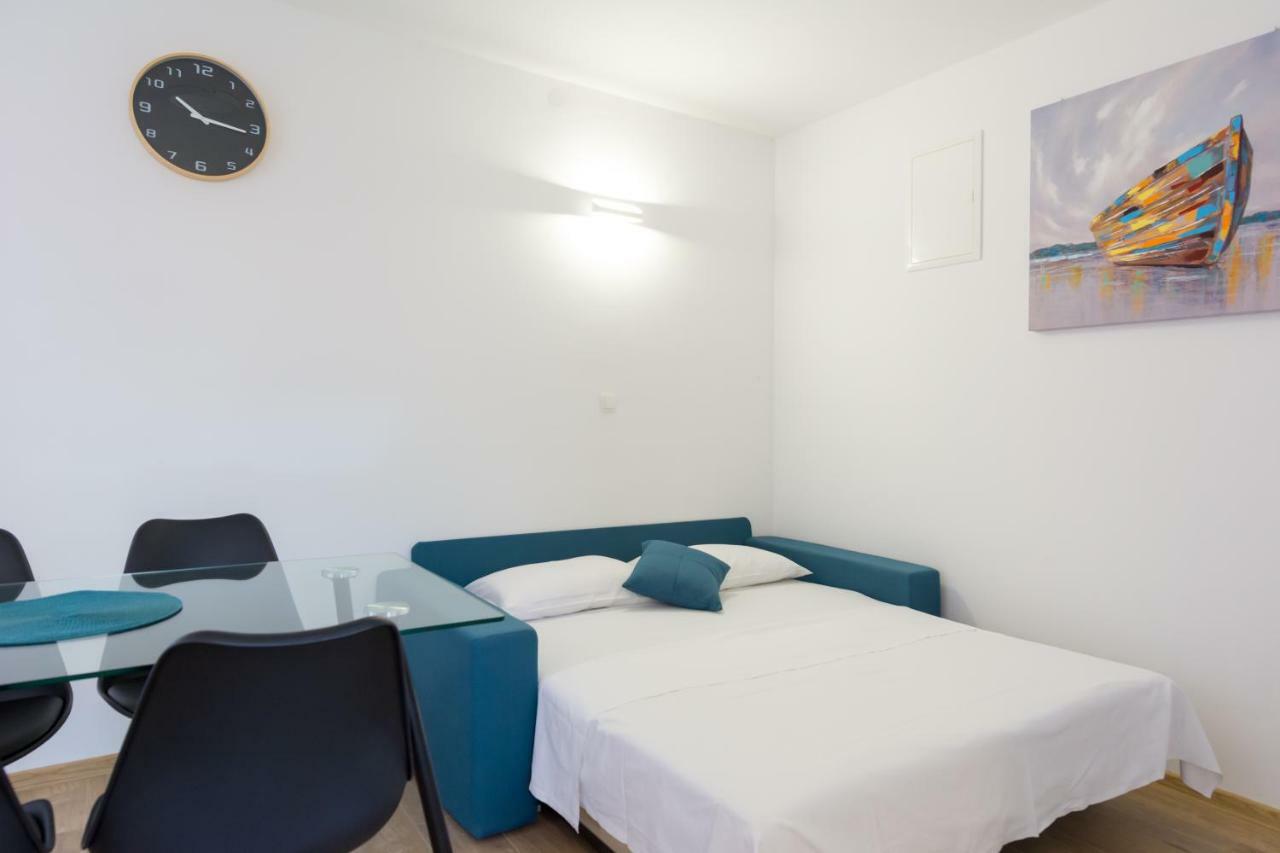 Villa Apartments Duje Kaštela Zewnętrze zdjęcie