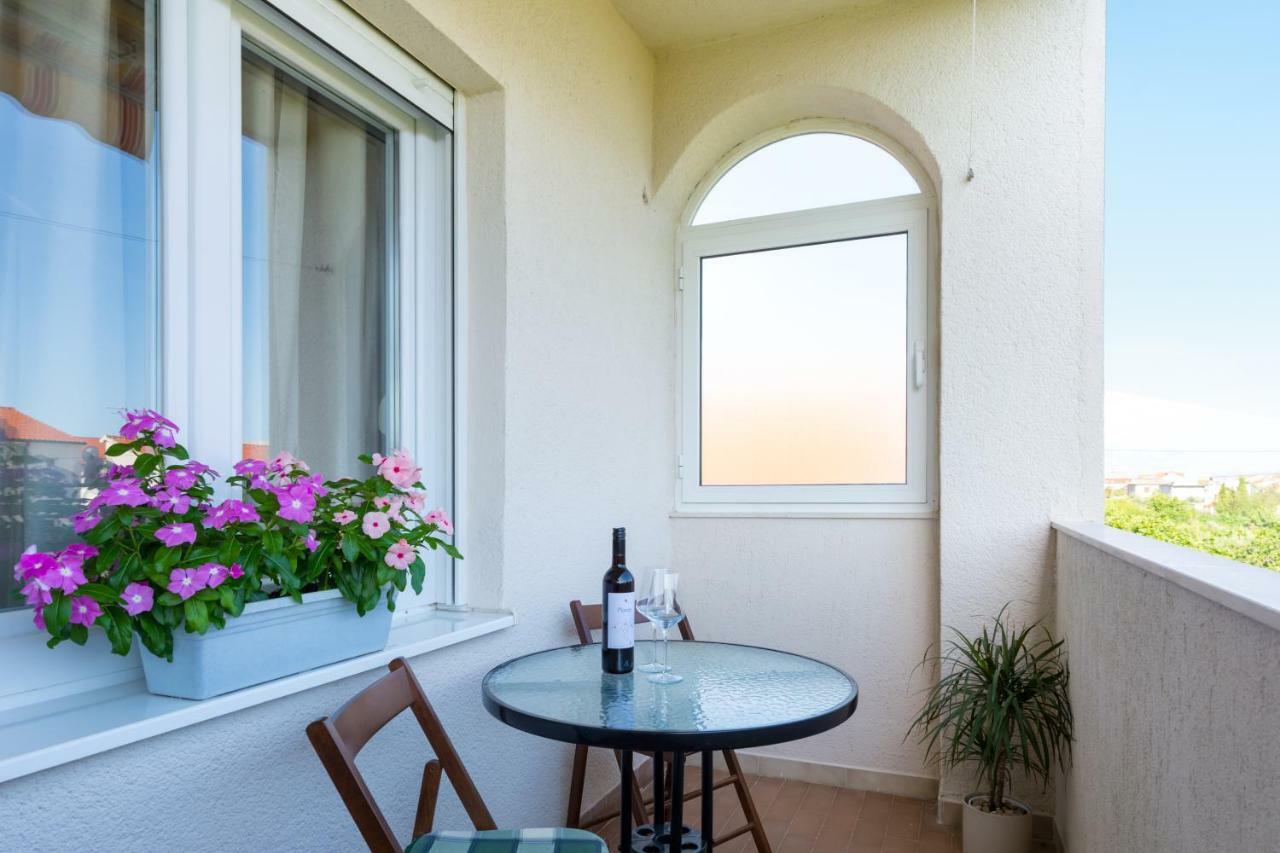 Villa Apartments Duje Kaštela Zewnętrze zdjęcie