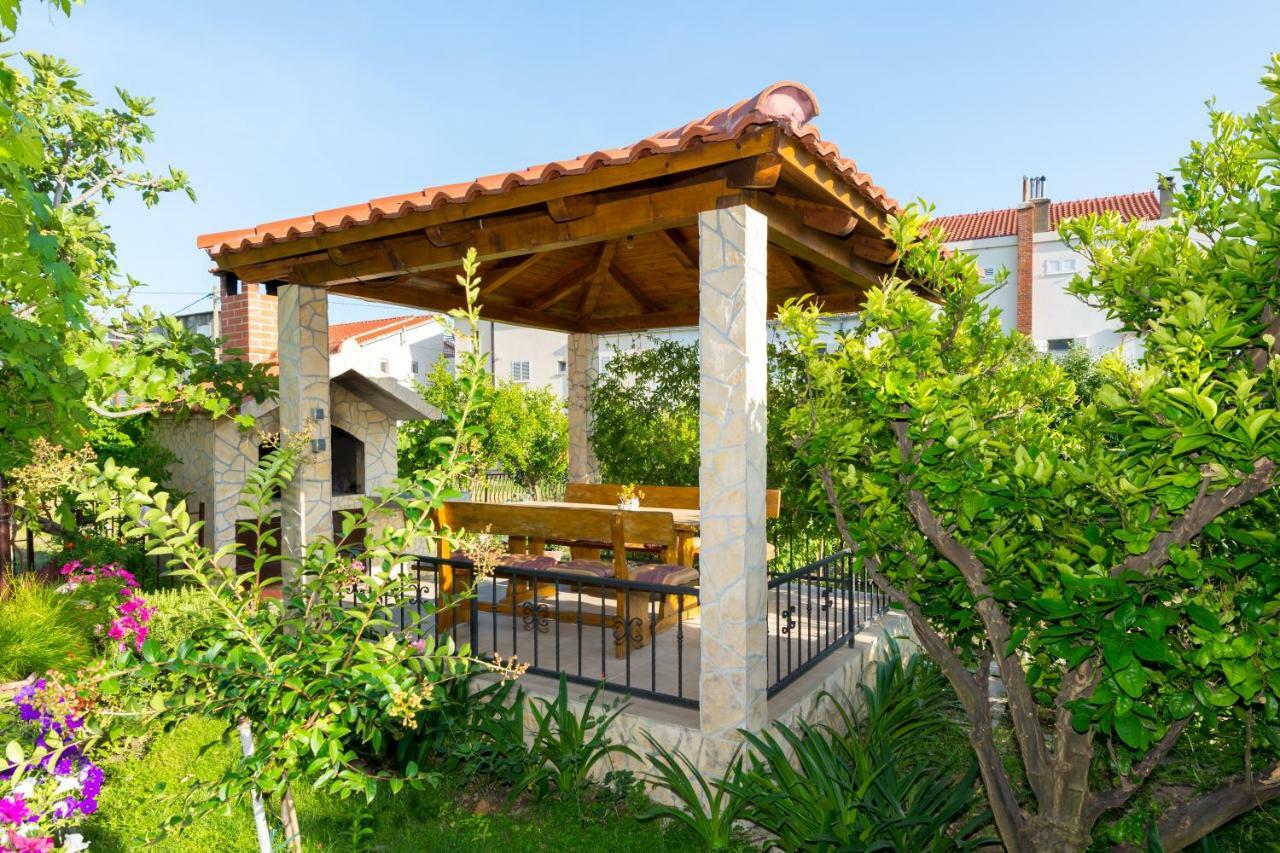 Villa Apartments Duje Kaštela Zewnętrze zdjęcie