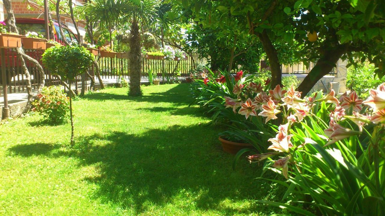 Villa Apartments Duje Kaštela Zewnętrze zdjęcie