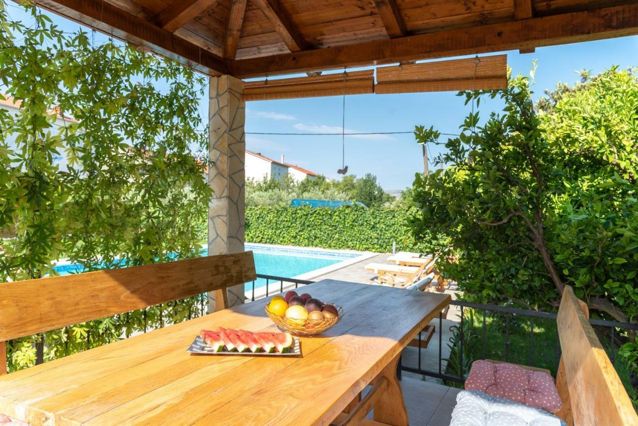 Villa Apartments Duje Kaštela Zewnętrze zdjęcie