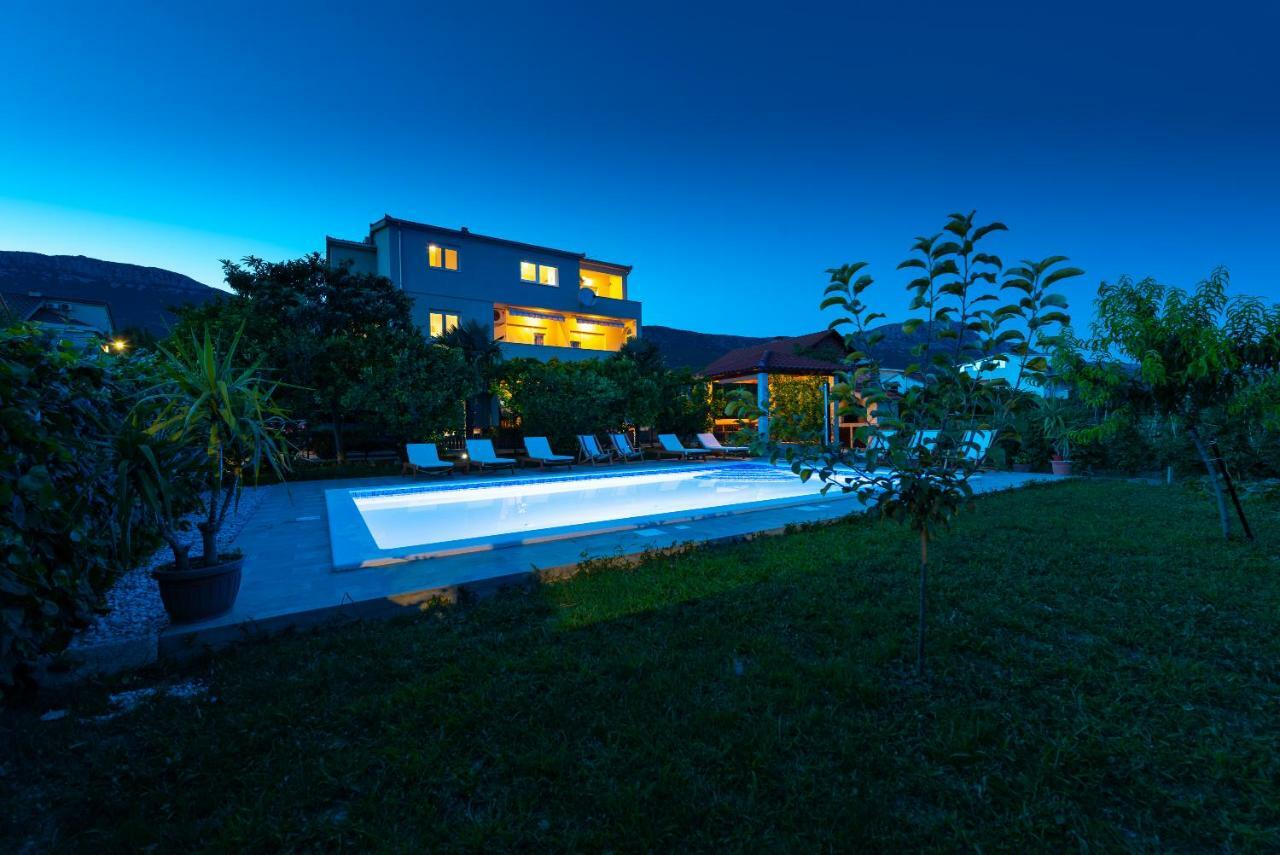 Villa Apartments Duje Kaštela Zewnętrze zdjęcie