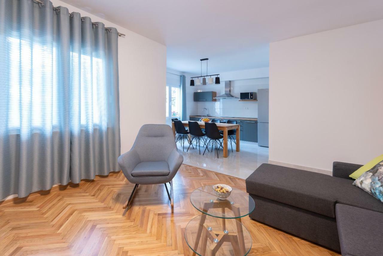 Villa Apartments Duje Kaštela Zewnętrze zdjęcie