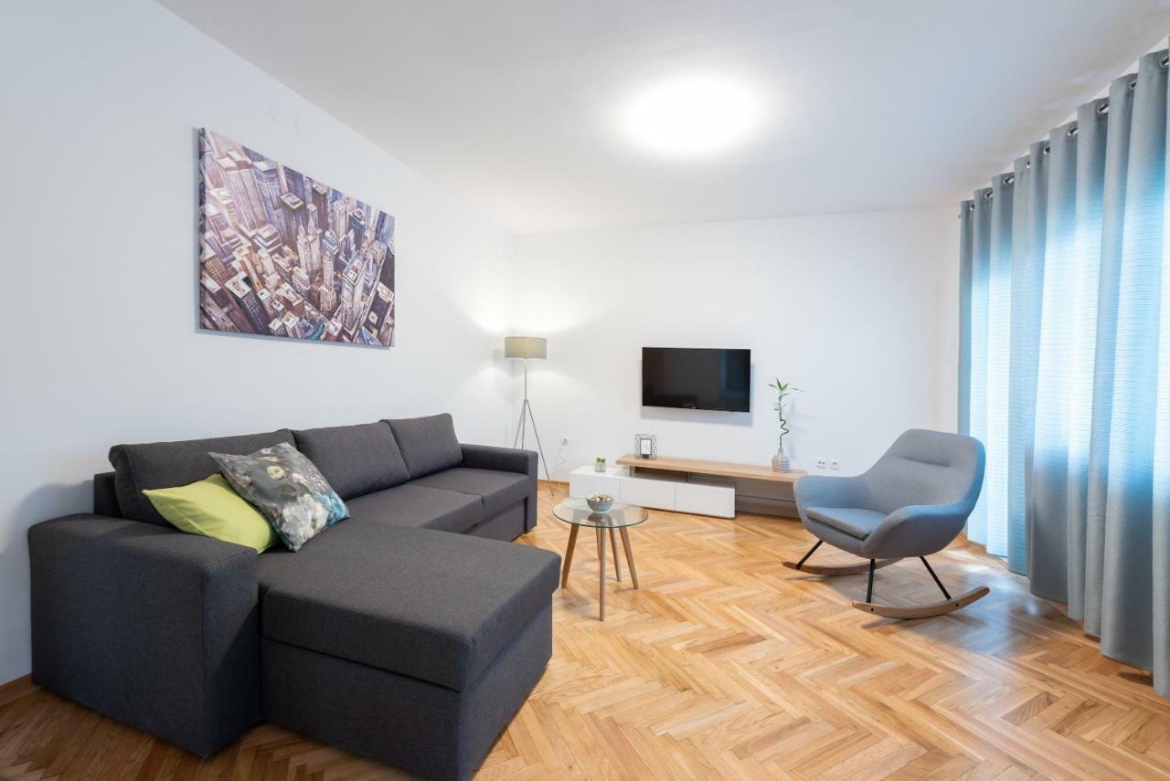 Villa Apartments Duje Kaštela Zewnętrze zdjęcie