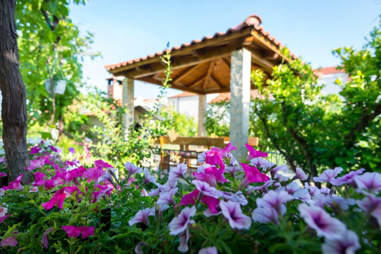 Villa Apartments Duje Kaštela Zewnętrze zdjęcie
