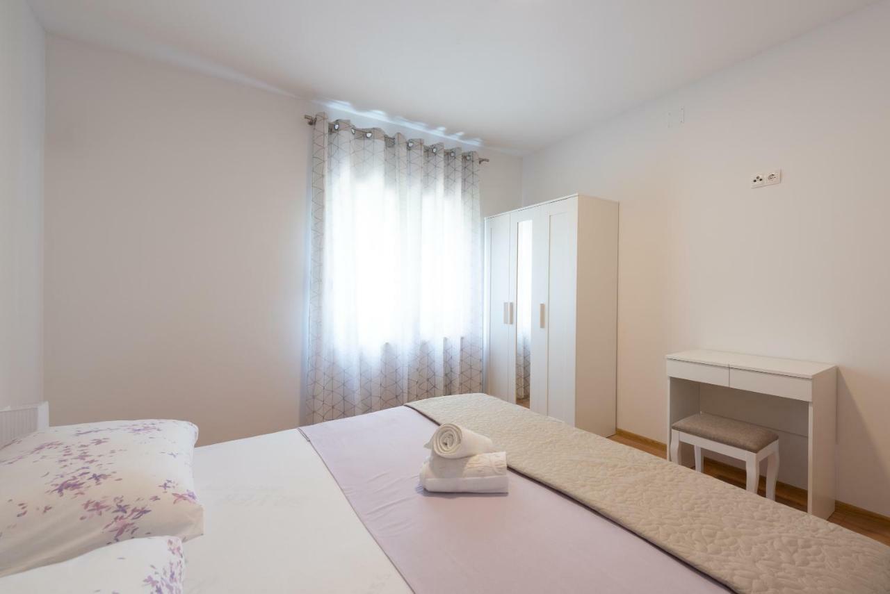 Villa Apartments Duje Kaštela Zewnętrze zdjęcie