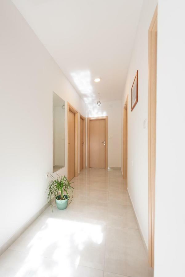 Villa Apartments Duje Kaštela Zewnętrze zdjęcie